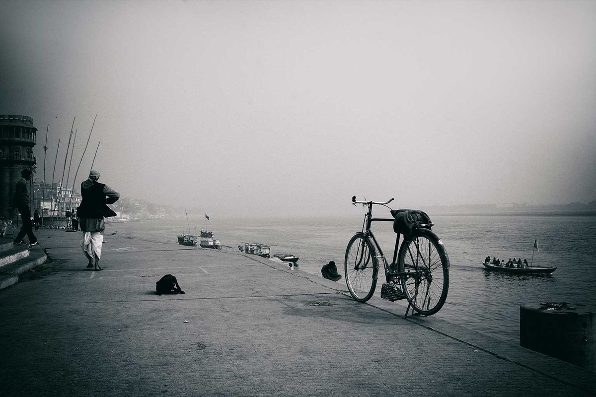 Essence of Photography: Stories in Black and White 3 MA171555 1